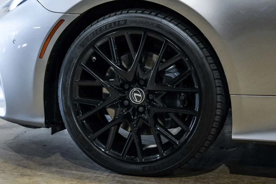 2021 Lexus RC - Image 9 of 12