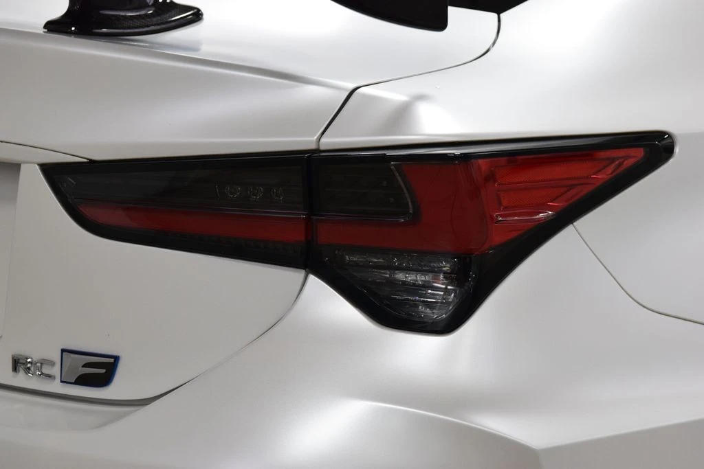 2021 Lexus RC F - Image 19 of 21