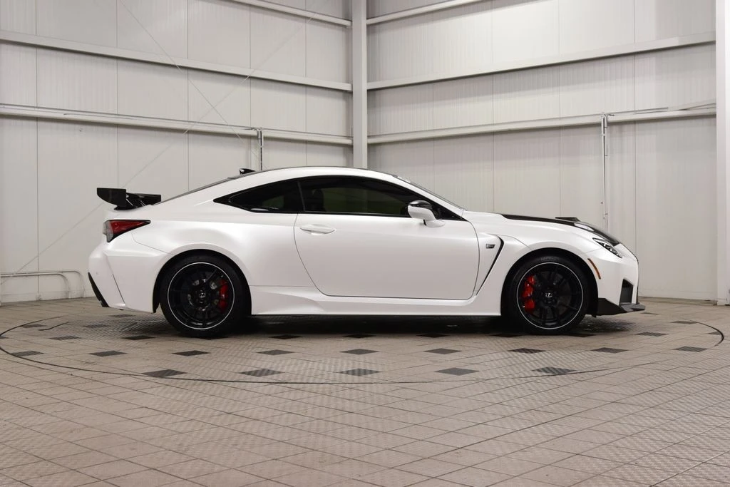 2021 Lexus RC F - Image 9 of 21