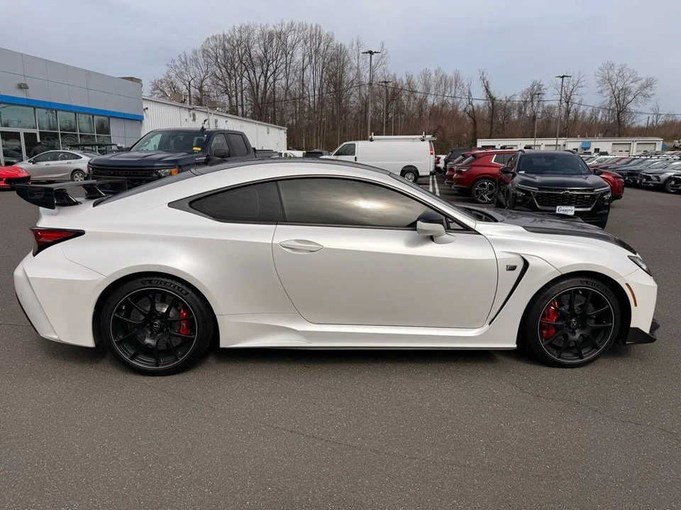 2021 Lexus RC F - Image 8 of 11