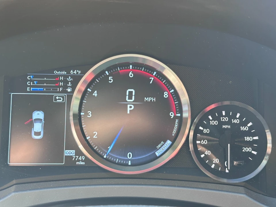 2021 Lexus RC F - Image 21 of 21