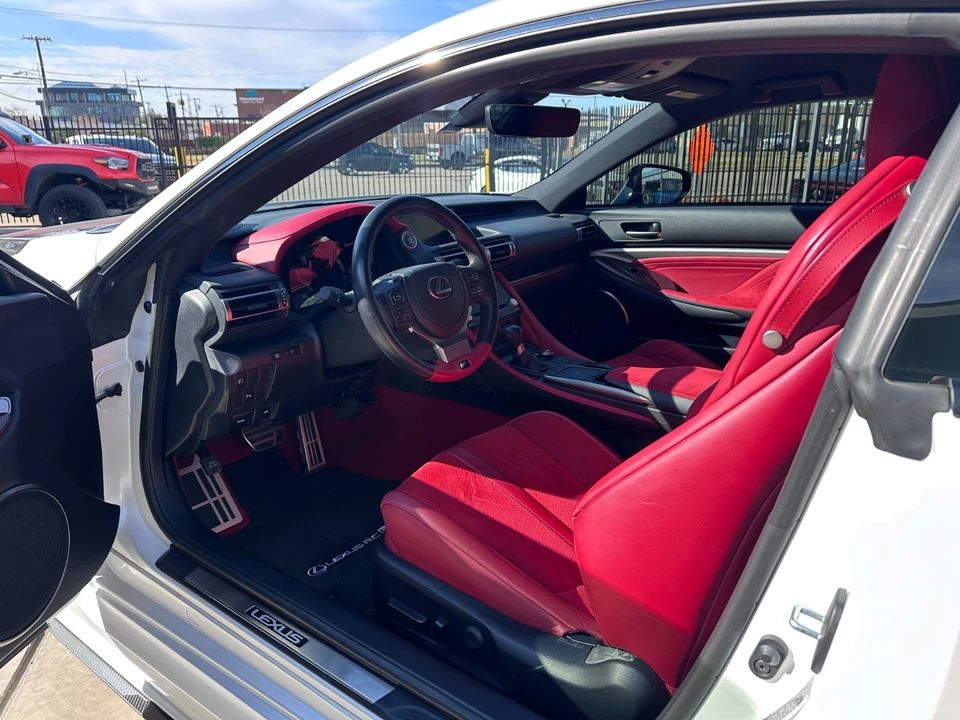 2021 Lexus RC F - Image 18 of 21