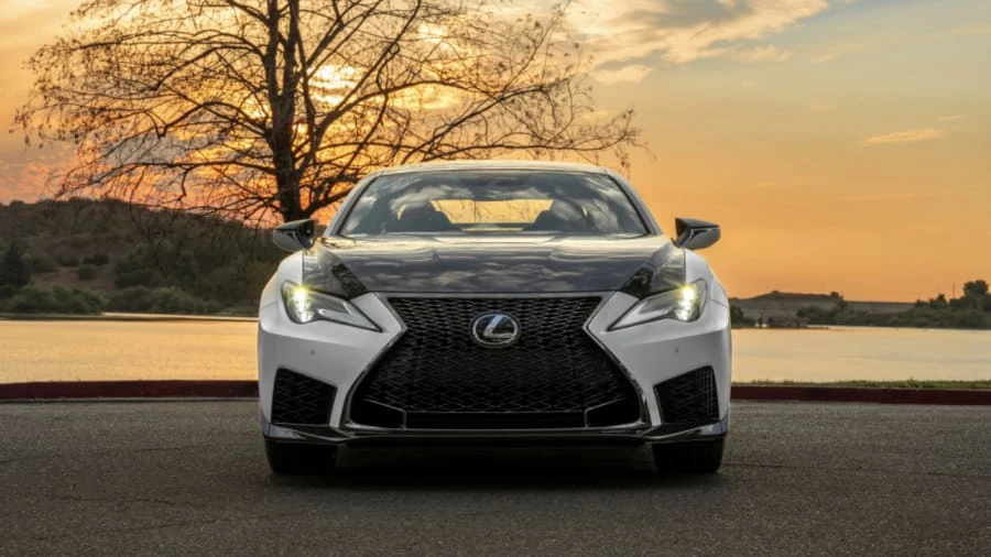 2021 Lexus RC F - Image 27 of 30