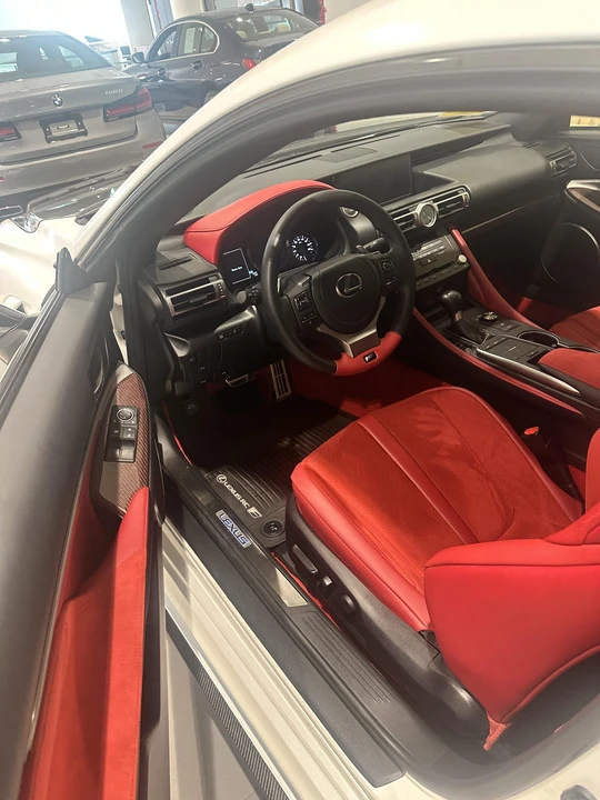 2021 Lexus RC F - Image 17 of 31