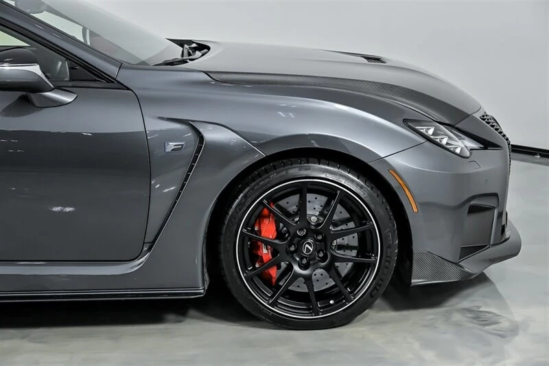 2021 Lexus RC F - Image 16 of 21