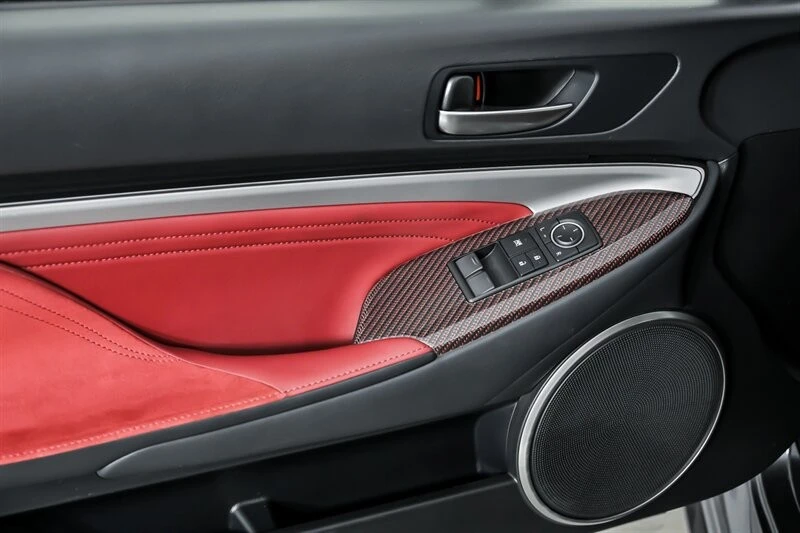 2021 Lexus RC F - Image 19 of 21