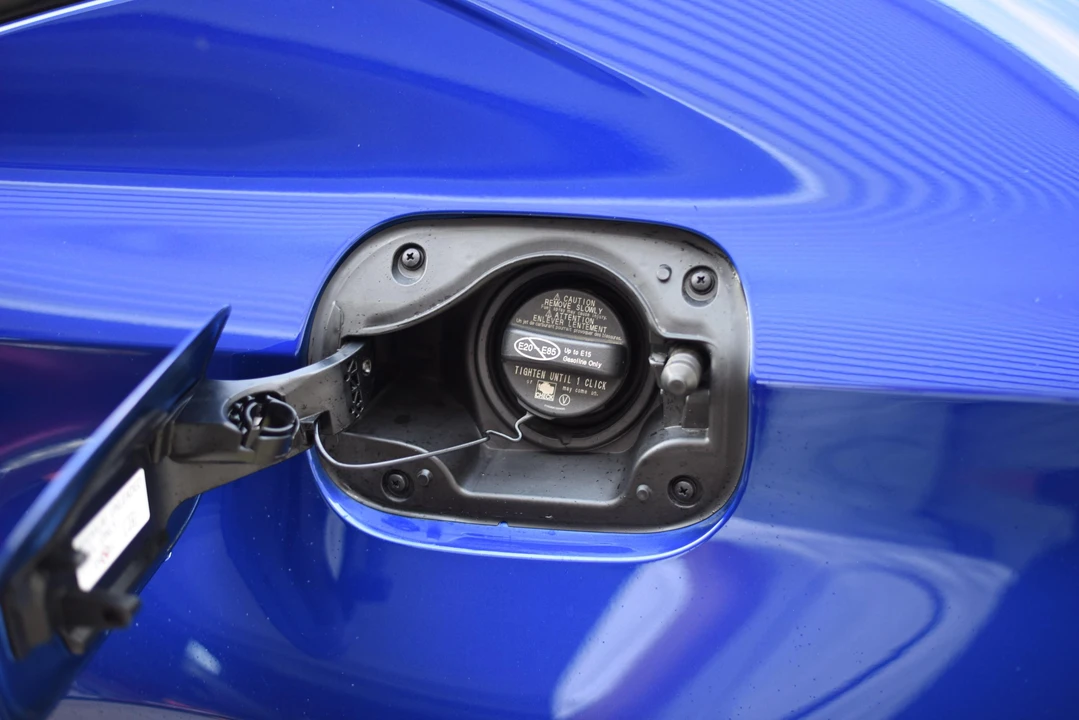 2021 Lexus RC F - Image 19 of 31