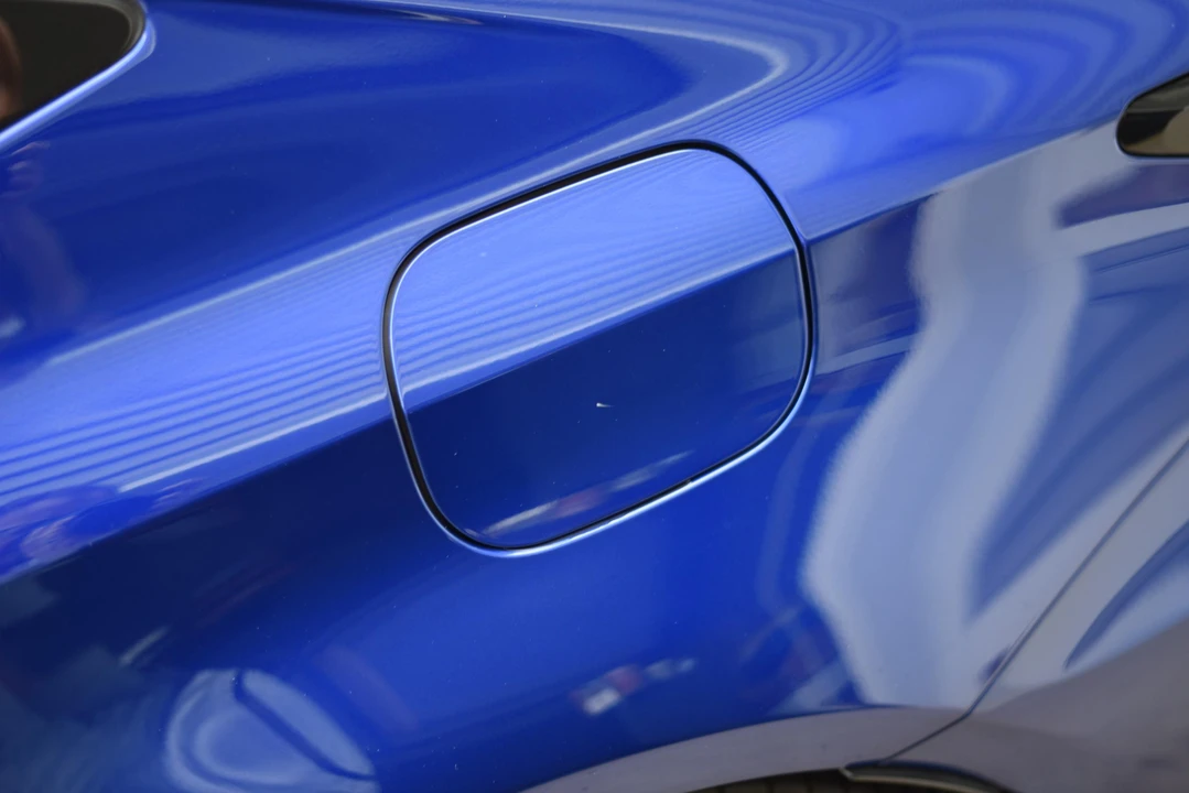 2021 Lexus RC F - Image 17 of 31
