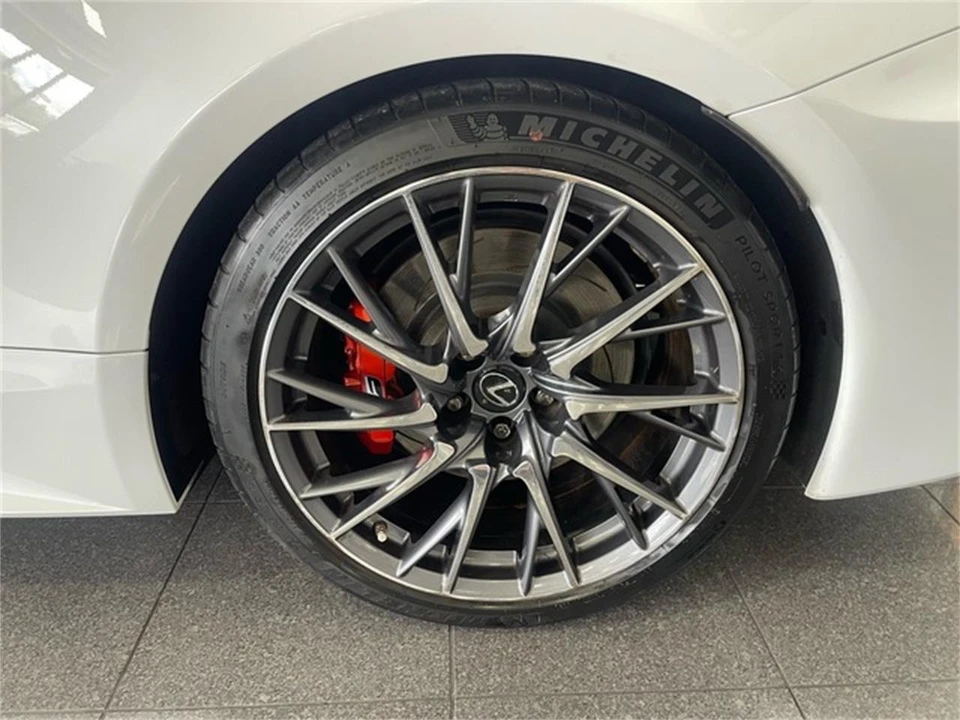 2021 Lexus RC F - Image 21 of 31