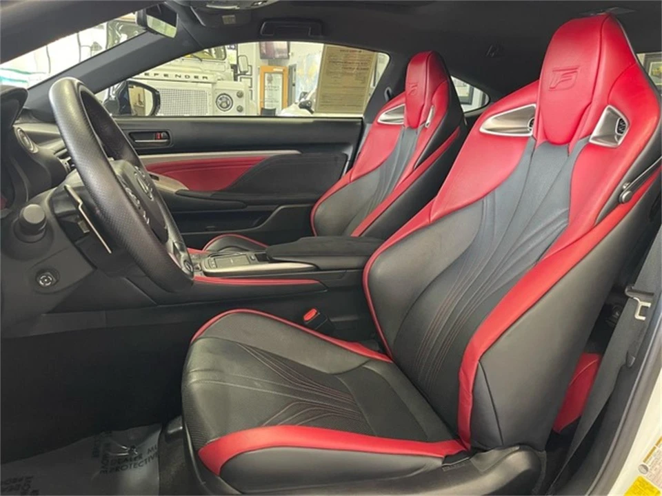2021 Lexus RC F - Image 25 of 31