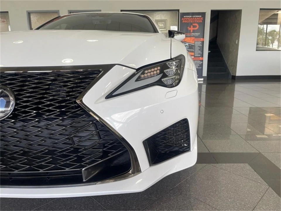 2021 Lexus RC F - Image 9 of 31