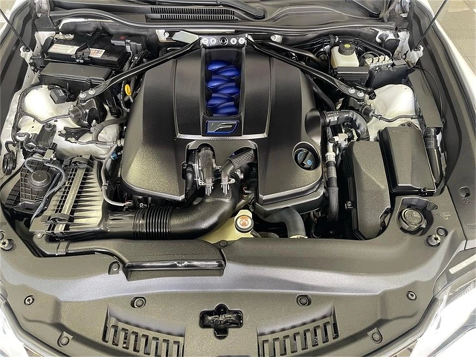 2021 Lexus RC F - Image 18 of 31