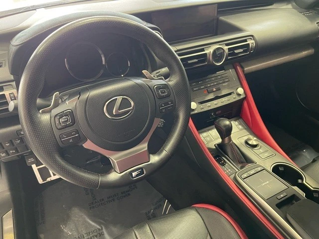 2021 Lexus RC F - Image 28 of 31