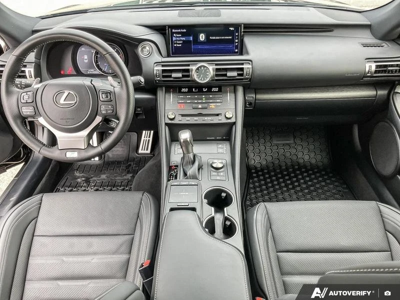 2021 Lexus RC - Image 19 of 20
