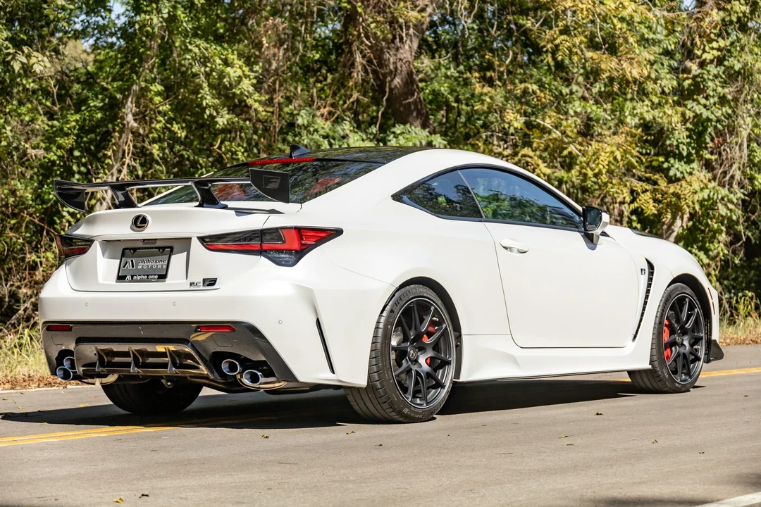2021 Lexus RC F - Image 5 of 31