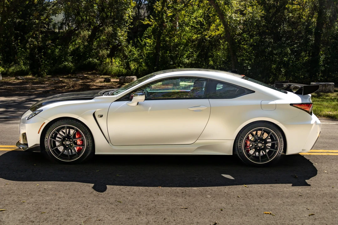 2021 Lexus RC F - Image 8 of 31