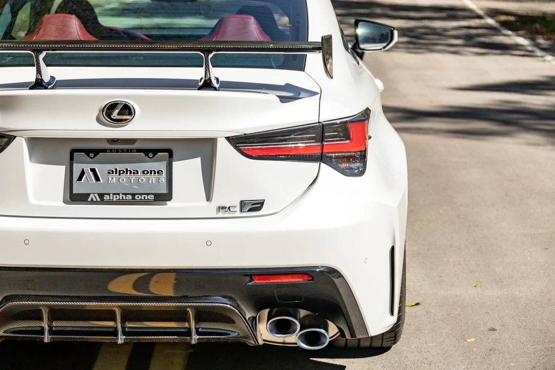 2021 Lexus RC F - Image 17 of 31