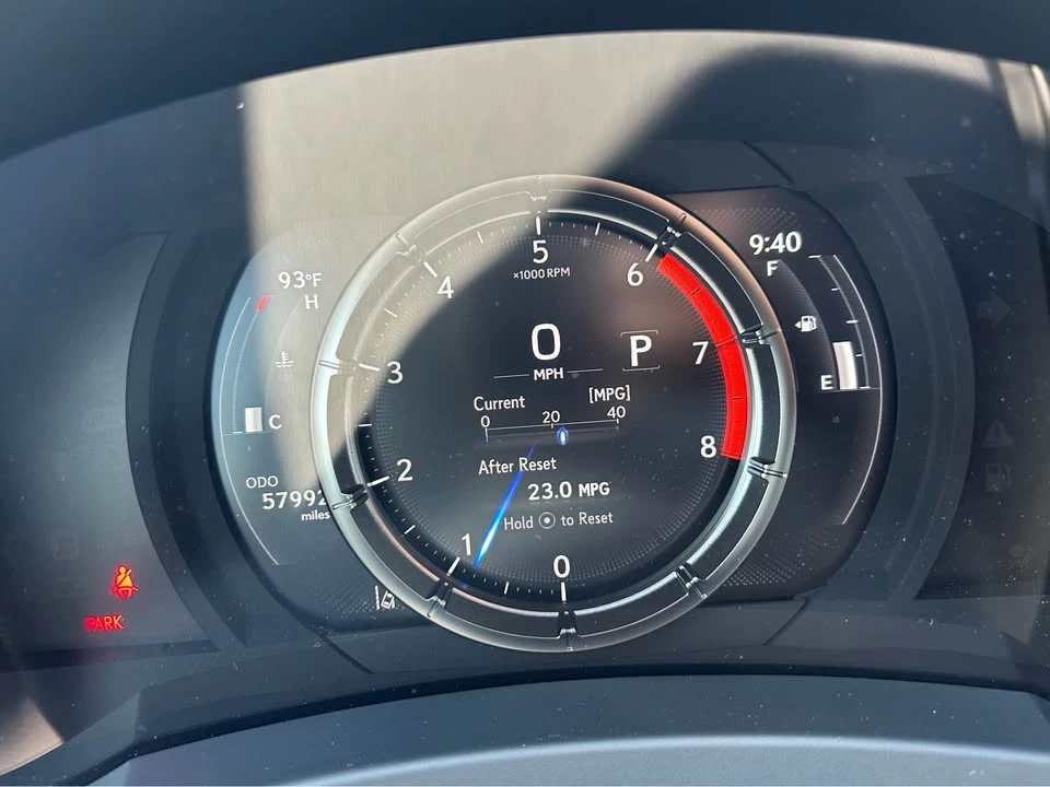 2021 Lexus RC - Image 7 of 8
