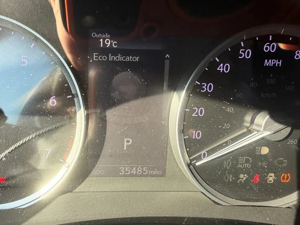 2021 Lexus RC - Image 11 of 20