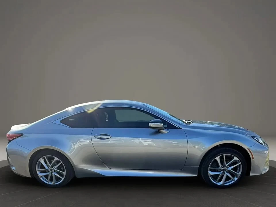 2021 Lexus RC - Image 4 of 20