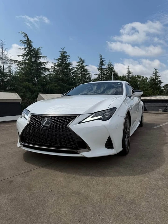 2021 Lexus RC - Image 8 of 11