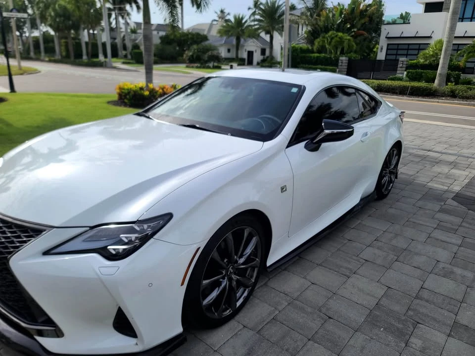 2021 Lexus RC - Image 4 of 9