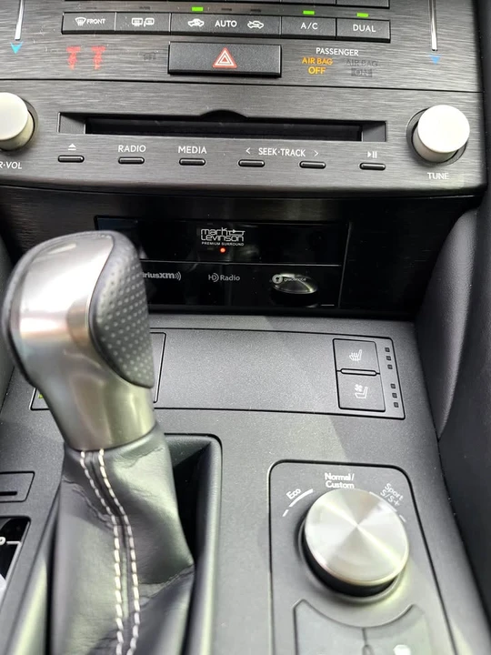 2021 Lexus RC - Image 7 of 9