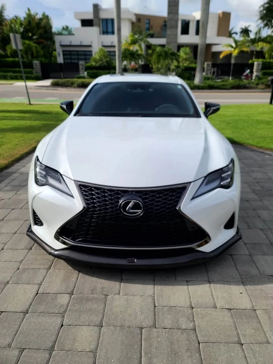 2021 Lexus RC - Image 2 of 9