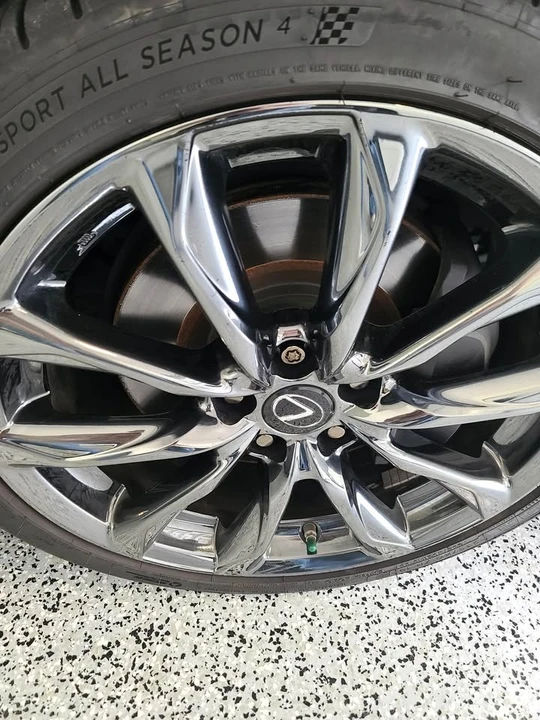 2021 Lexus RC - Image 8 of 9