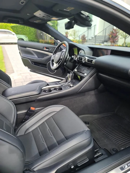 2021 Lexus RC - Image 6 of 9