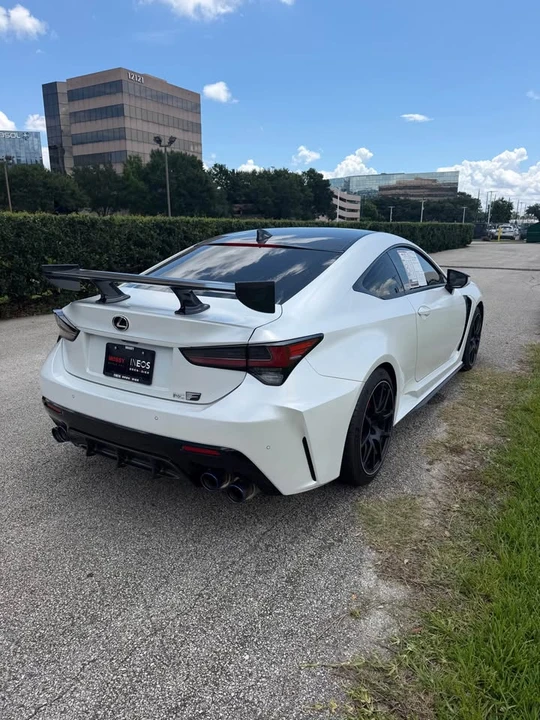 2021 Lexus RC F - Image 5 of 13