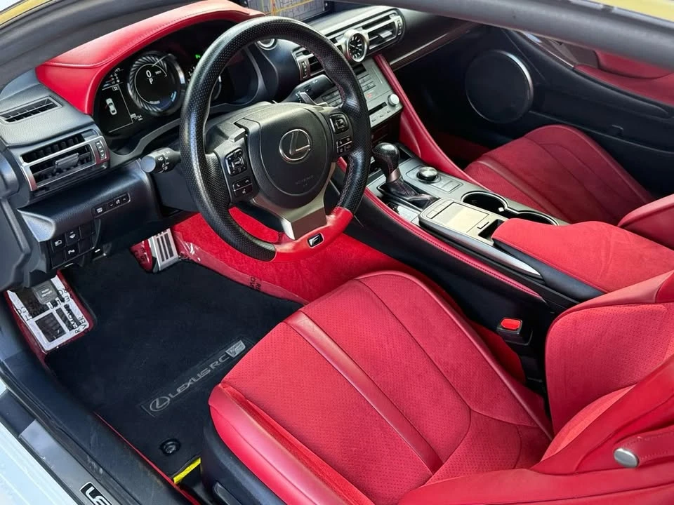 2021 Lexus RC F - Image 11 of 20