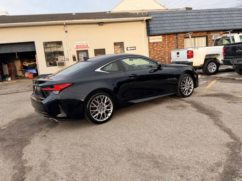 2021 Lexus RC - Image 9 of 12
