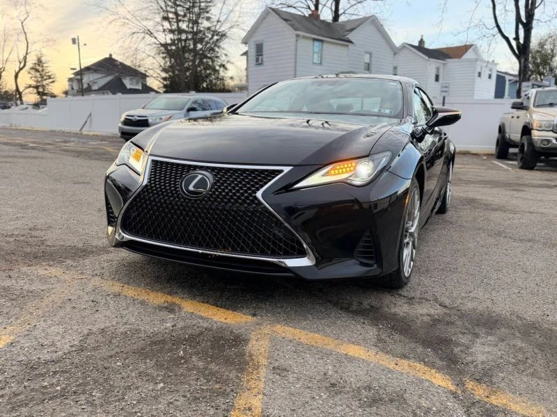 2021 Lexus RC - Image 2 of 12