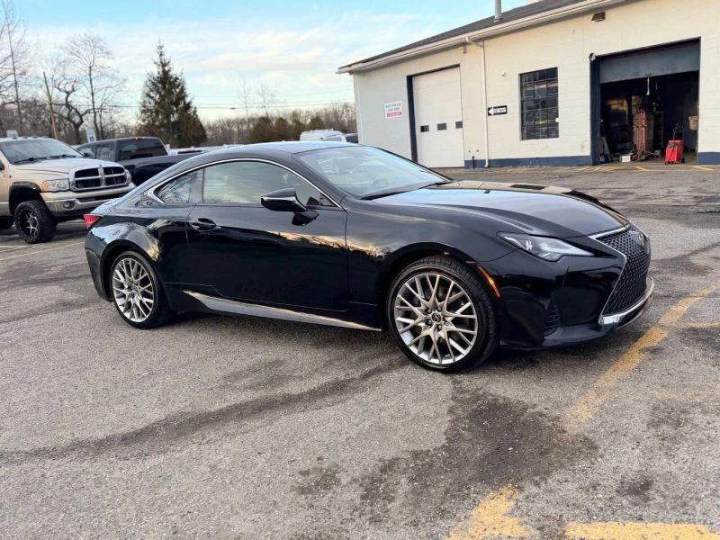 2021 Lexus RC - Image 5 of 12