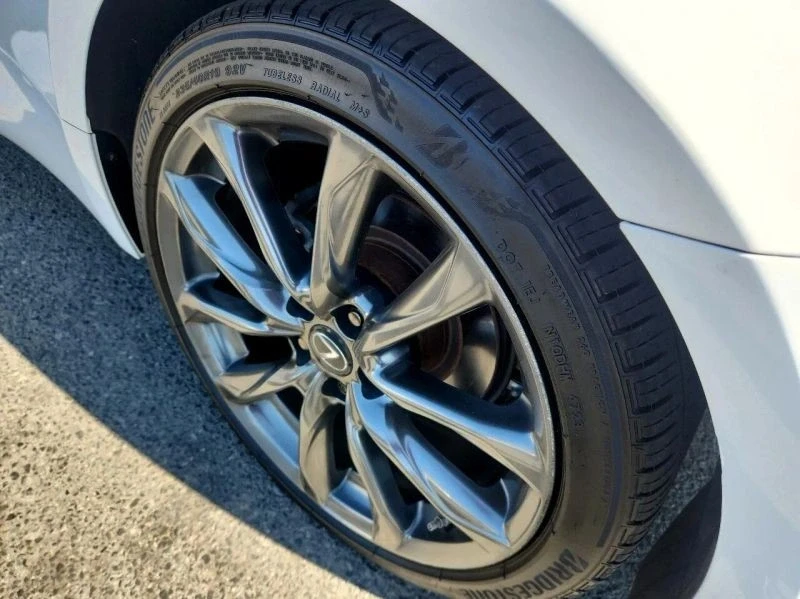 2021 Lexus RC - Image 11 of 12