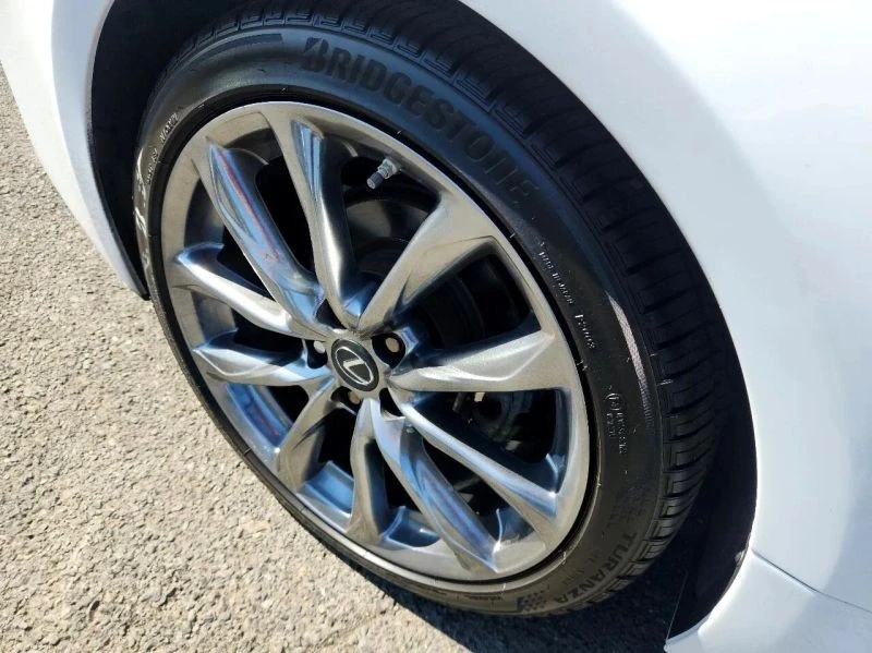 2021 Lexus RC - Image 10 of 12