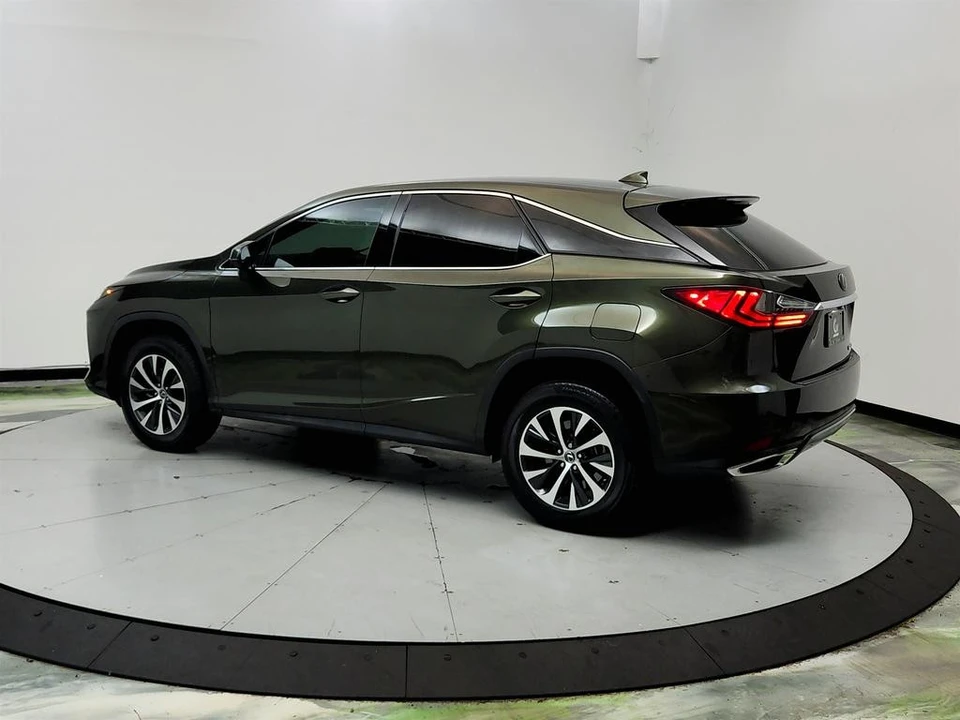 2021 Lexus RC - Image 7 of 31