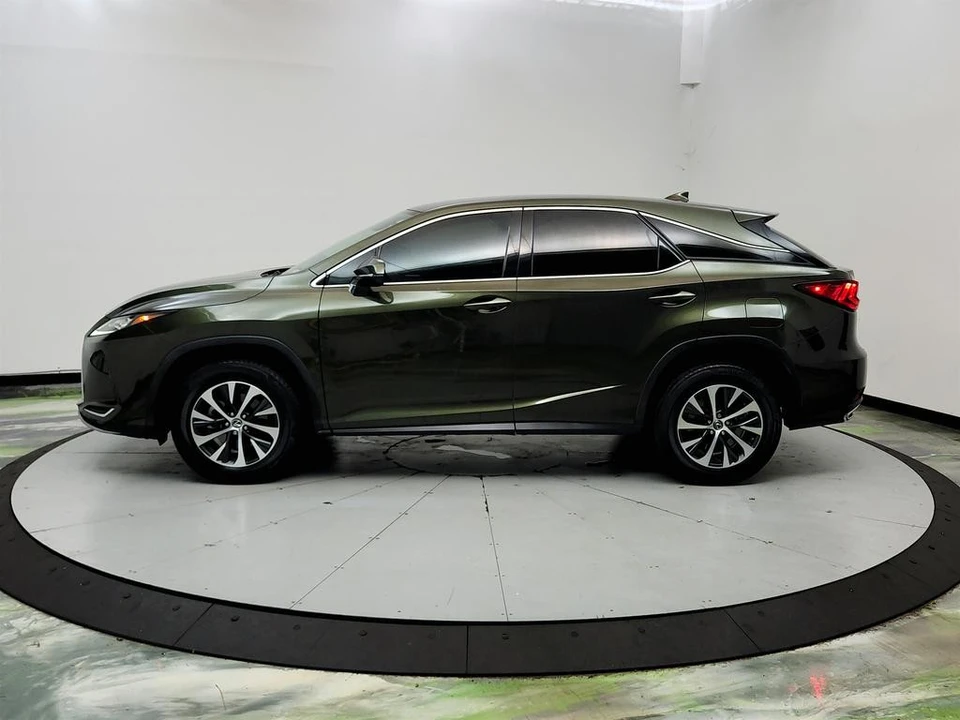 2021 Lexus RC - Image 8 of 31