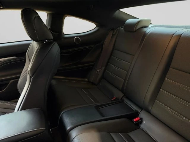 2021 Lexus RC - Image 27 of 31