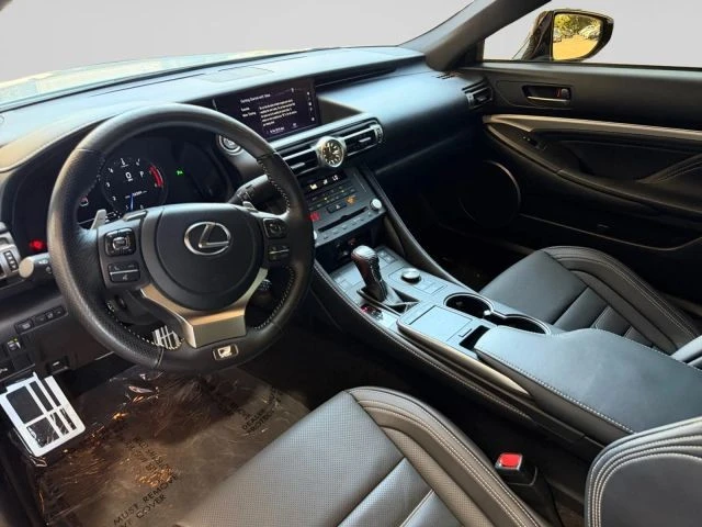 2021 Lexus RC - Image 19 of 31