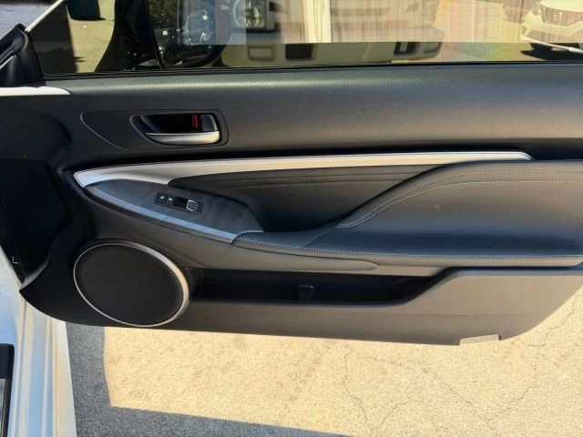 2021 Lexus RC - Image 30 of 31
