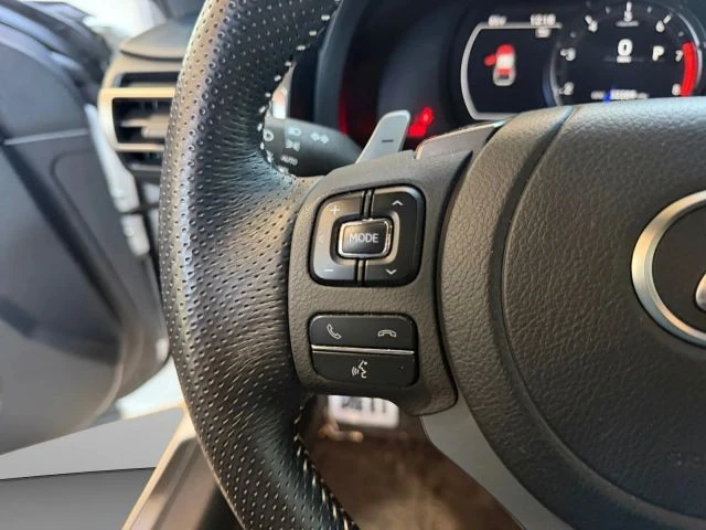 2021 Lexus RC - Image 24 of 31