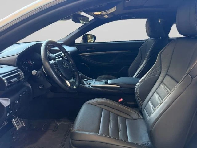 2021 Lexus RC - Image 17 of 31