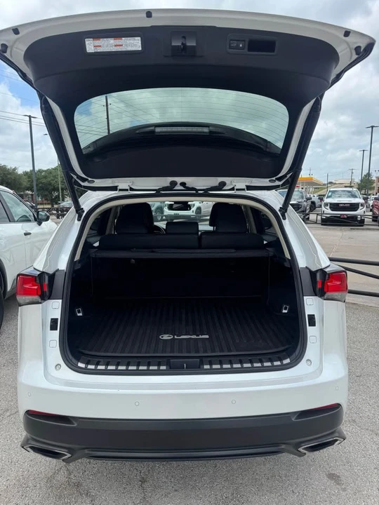 2021 Lexus RX 4th Gen - Image 11 of 15