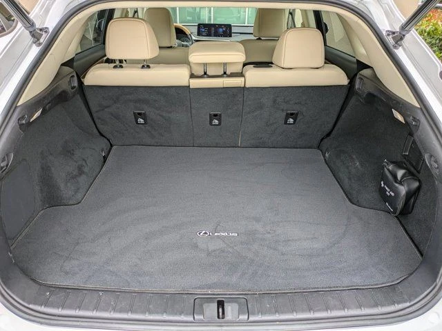 2021 Lexus RX 4th Gen - Image 17 of 21