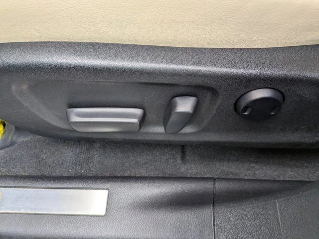 2021 Lexus RX 4th Gen - Image 19 of 21