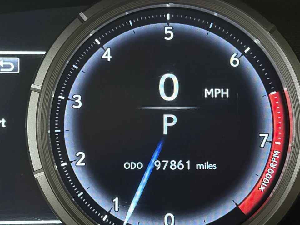 2021 Lexus RX 4th Gen - Image 16 of 21