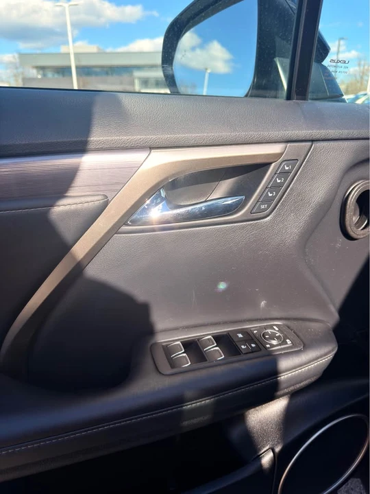 2021 Lexus RX 4th Gen - Image 11 of 20