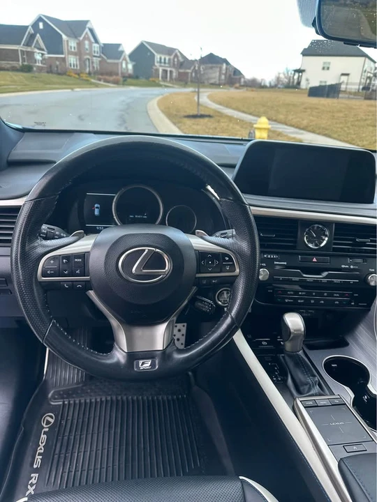 2021 Lexus RX 4th Gen - Image 12 of 17